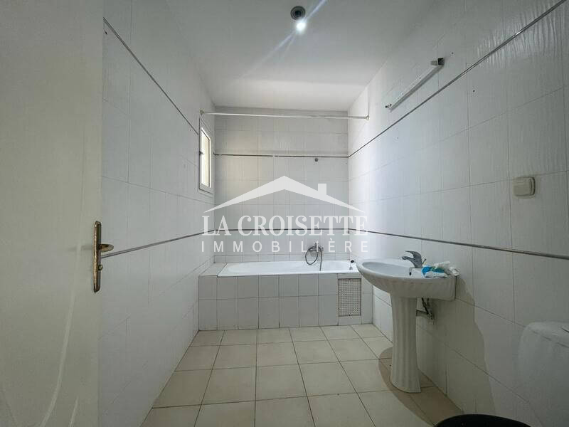 Appartement S+4 à Ain Zaghouan El Wahat